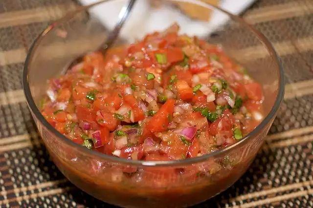 Quick & Spicy Salsa in 15 minutes