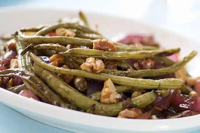 Balsamic Roasted Green Beans, Red Onion and Toasted Walnuts