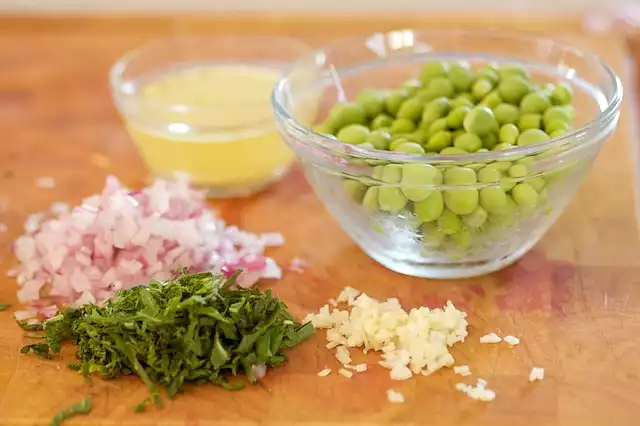 Skillet Peas with Red Onion and Mint