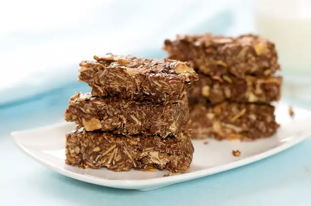 Double Almond and Chocolate Granola Bars