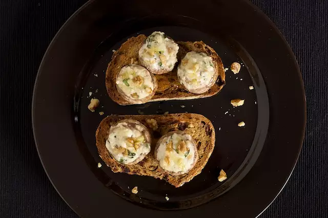 Cheese And Walnut Stuffed Mushrooms On Toast Recipe 8444