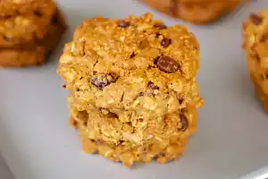 Applesauce Chocolate Chip-Oatmeal Cookies