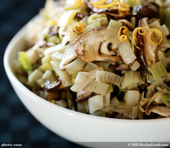 Braised Leeks and Mushrooms